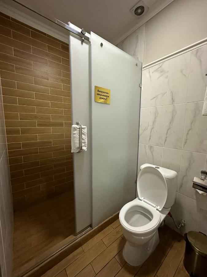 Gоlden Dragon Villa Hotel Bisjkek Eksteriør billede